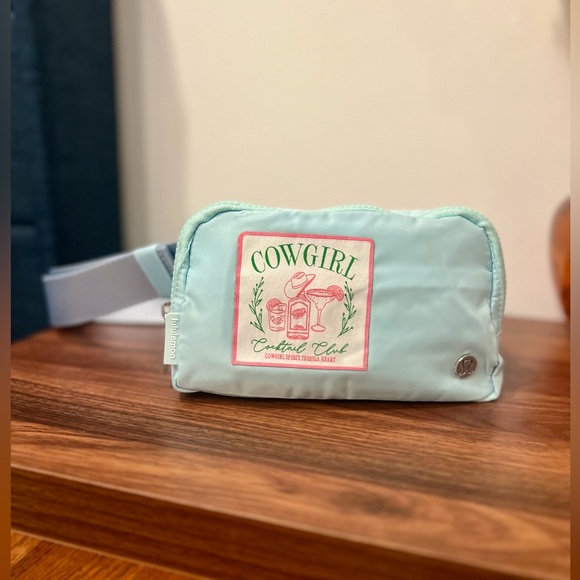 ⭐️NEW⭐️Lululemon🩵Cowgirl Cocktail Club Belt Bag Light Blue w Western Patch🤠 - Picture 9 of 15